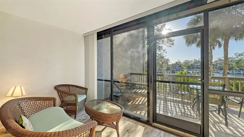 1633 Boathouse Circle Sarasota FL 34231