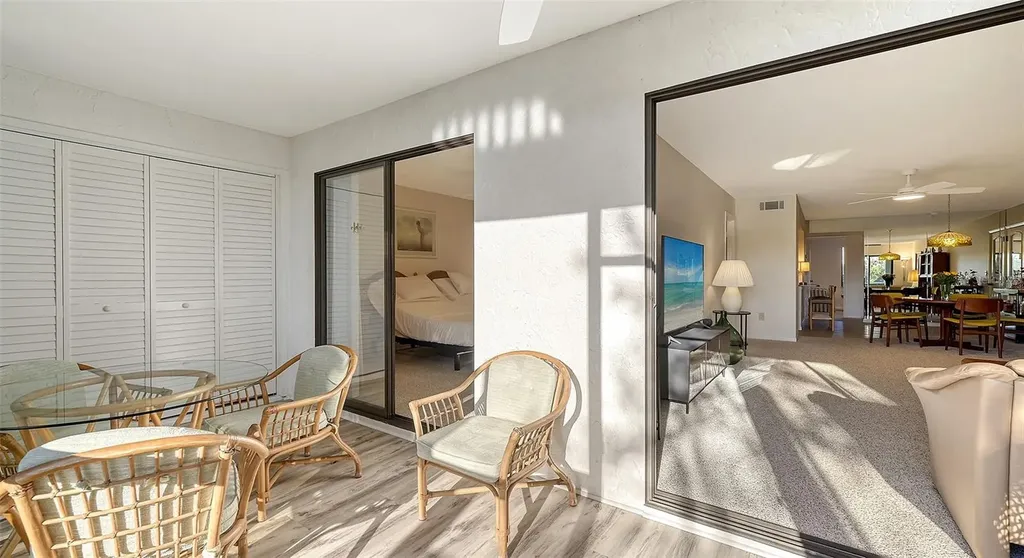 1633 Boathouse Circle Sarasota FL 34231