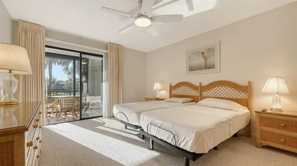 1633 Boathouse Circle Sarasota FL 34231