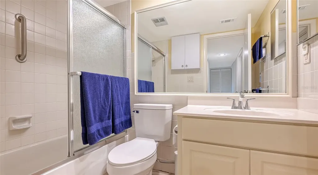1633 Boathouse Circle Sarasota FL 34231