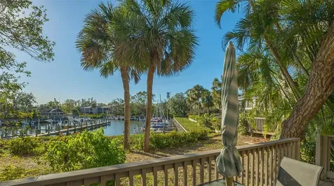 1633 Boathouse Circle Sarasota FL 34231