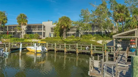 1633 Boathouse Circle Sarasota FL 34231