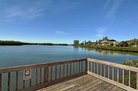 1633 Boathouse Circle Sarasota FL 34231