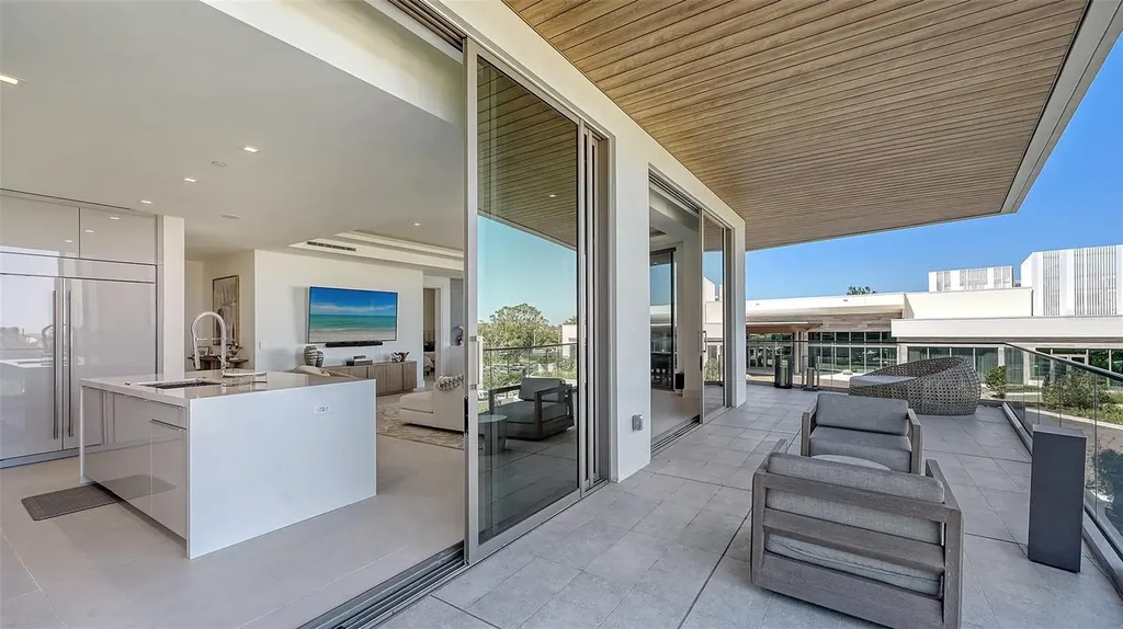 1591 Gulf Of Mexico Drive Longboat Key FL 34228