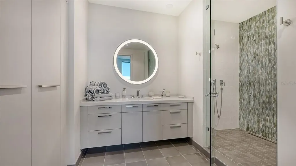 1591 Gulf Of Mexico Drive Longboat Key FL 34228
