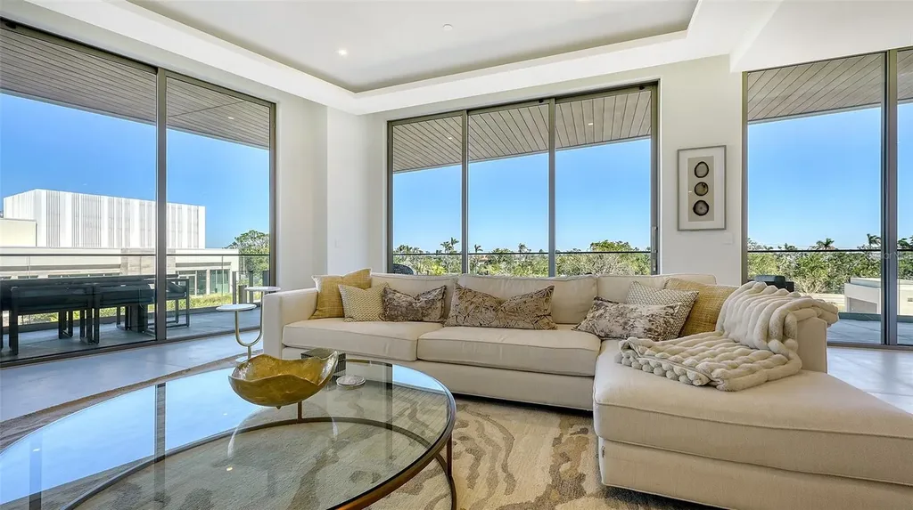 1591 Gulf Of Mexico Drive Longboat Key FL 34228