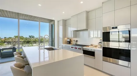1591 Gulf Of Mexico Drive Longboat Key FL 34228