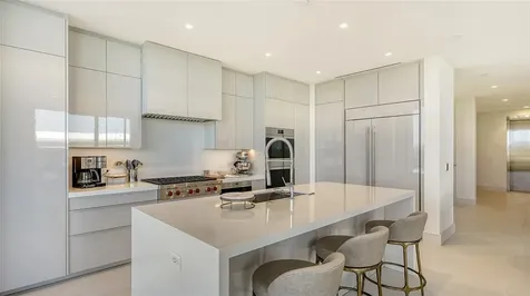 1591 Gulf Of Mexico Drive Longboat Key FL 34228