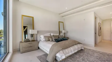 1591 Gulf Of Mexico Drive Longboat Key FL 34228