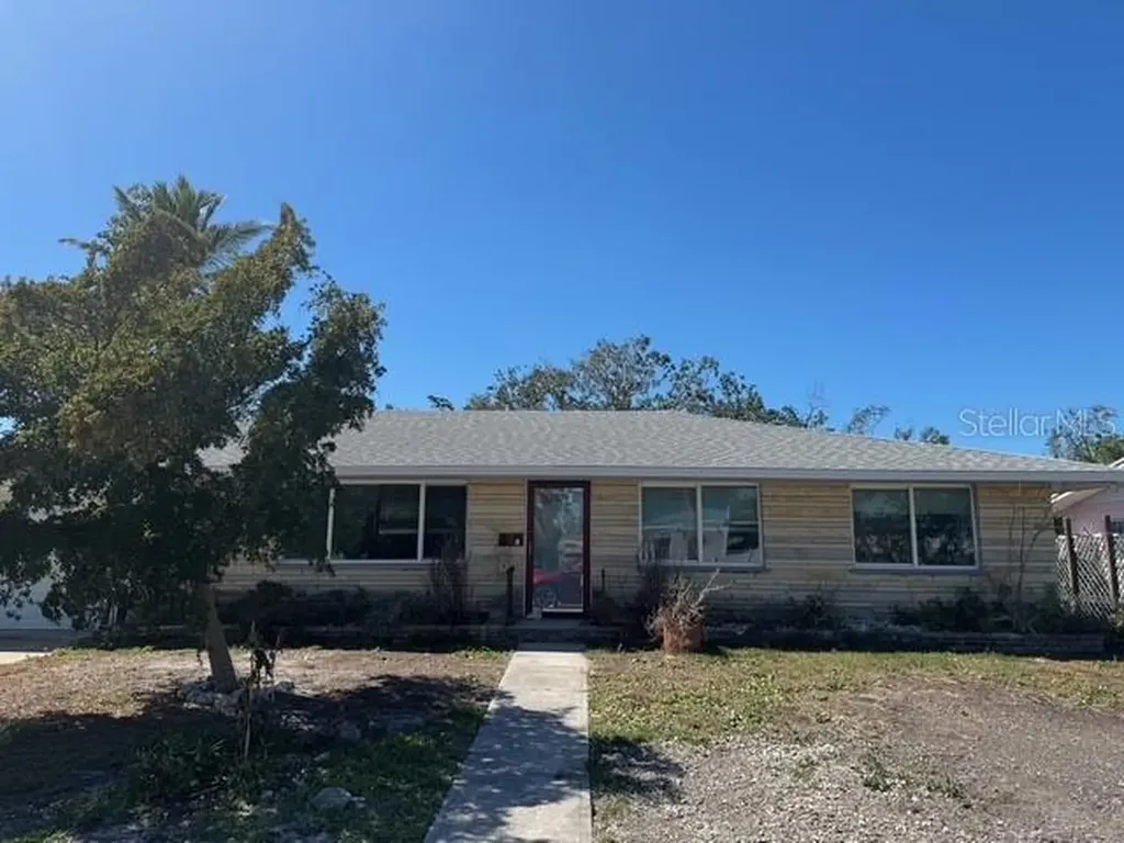 3808 118th Street W Bradenton FL 34210