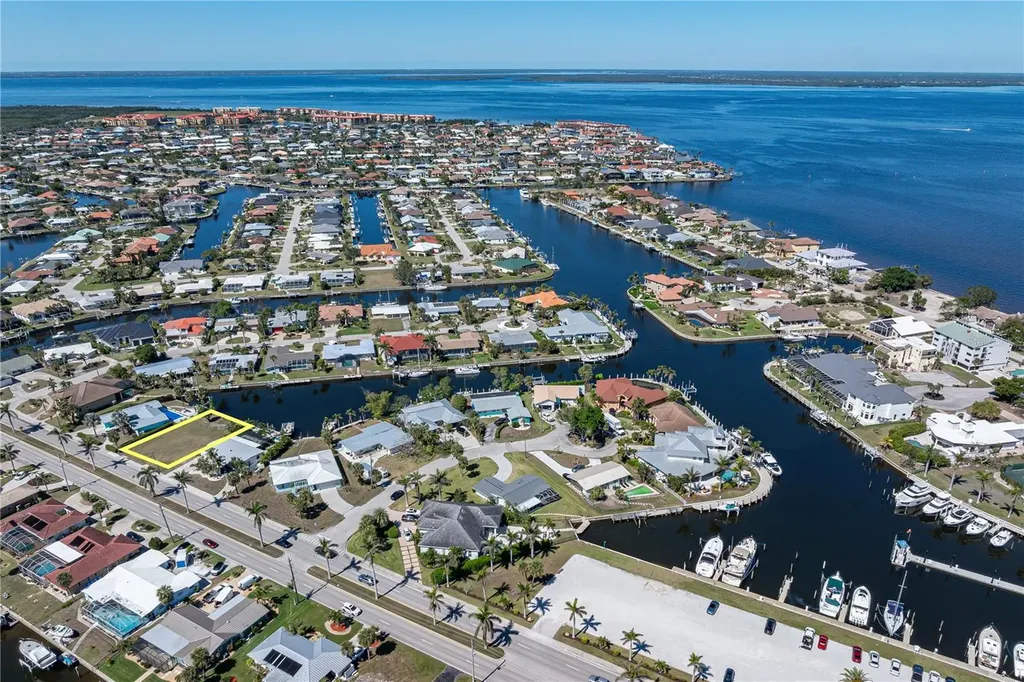 1940 W Marion Avenue Punta Gorda FL 33950