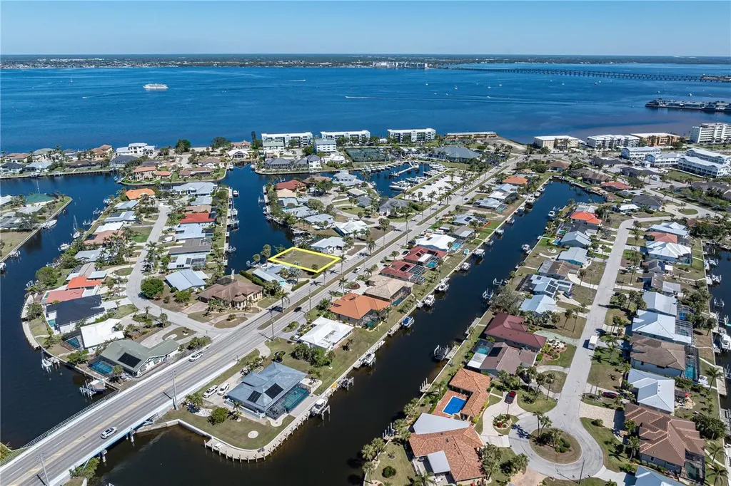 1940 W Marion Avenue Punta Gorda FL 33950
