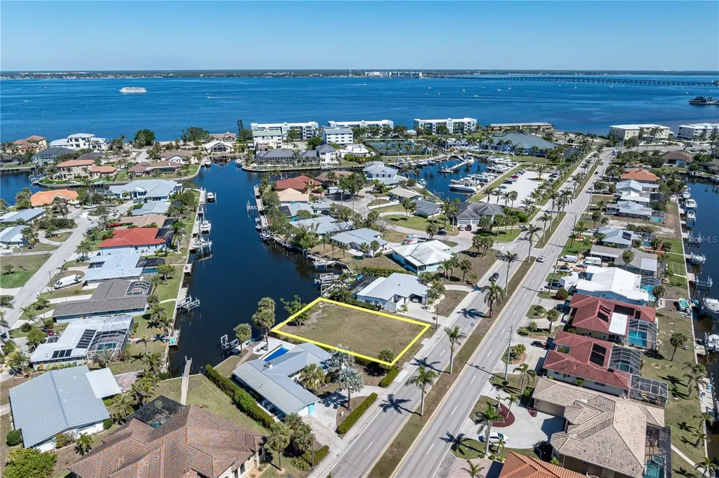 1940 W Marion Avenue Punta Gorda FL 33950