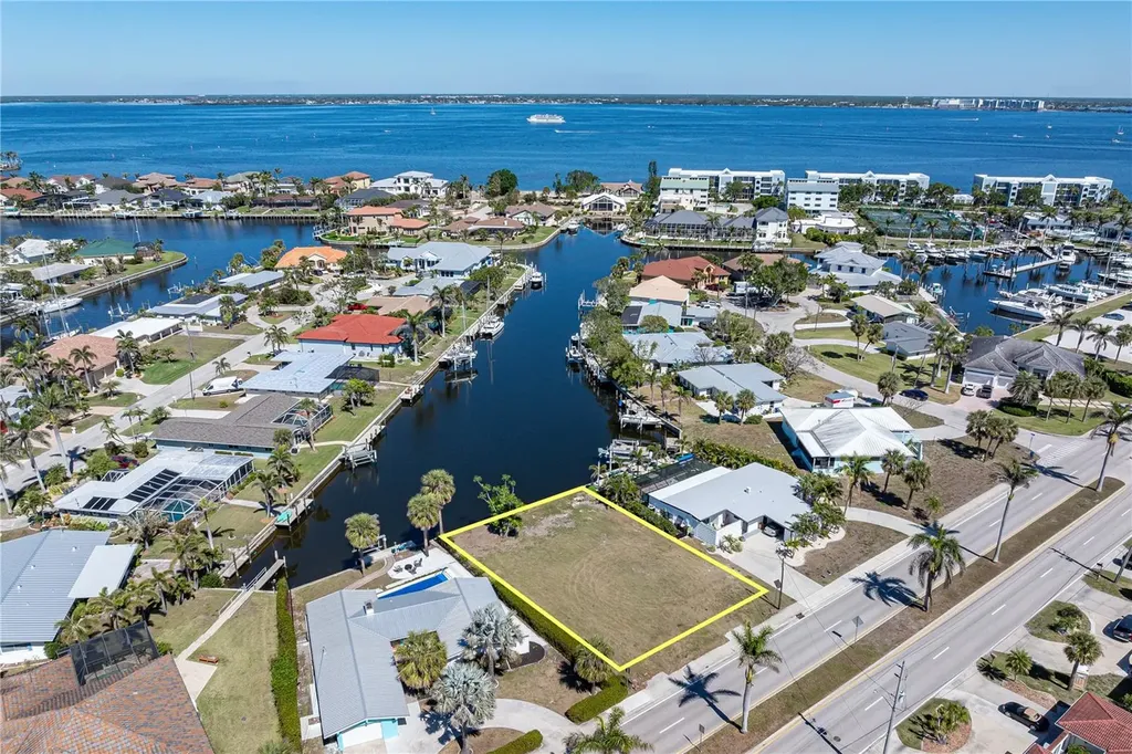 1940 W Marion Avenue Punta Gorda FL 33950
