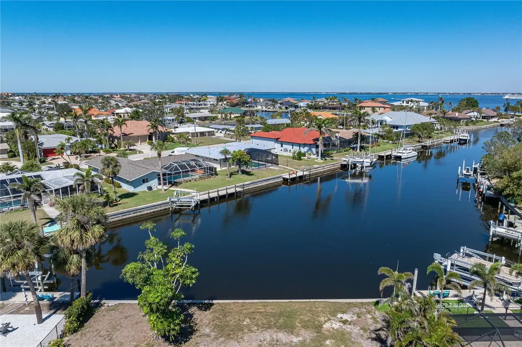 1940 W Marion Avenue Punta Gorda FL 33950