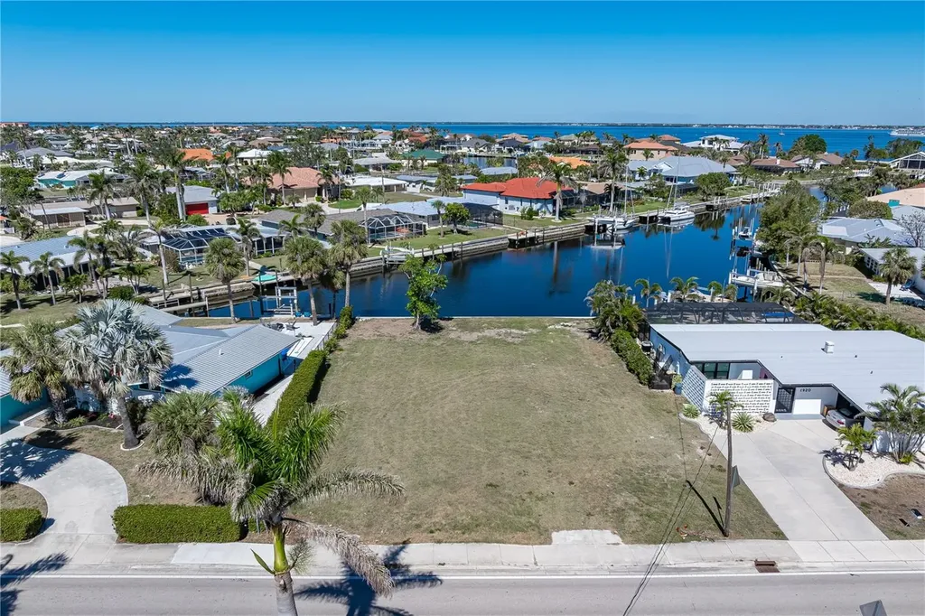 1940 W Marion Avenue Punta Gorda FL 33950