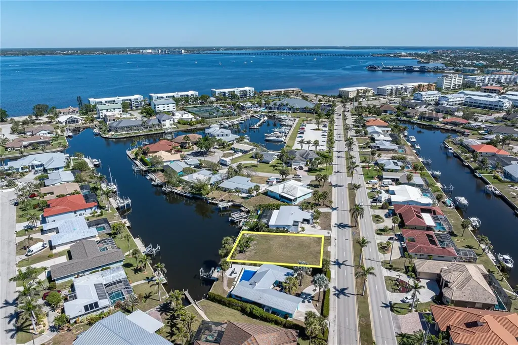1940 W Marion Avenue Punta Gorda FL 33950