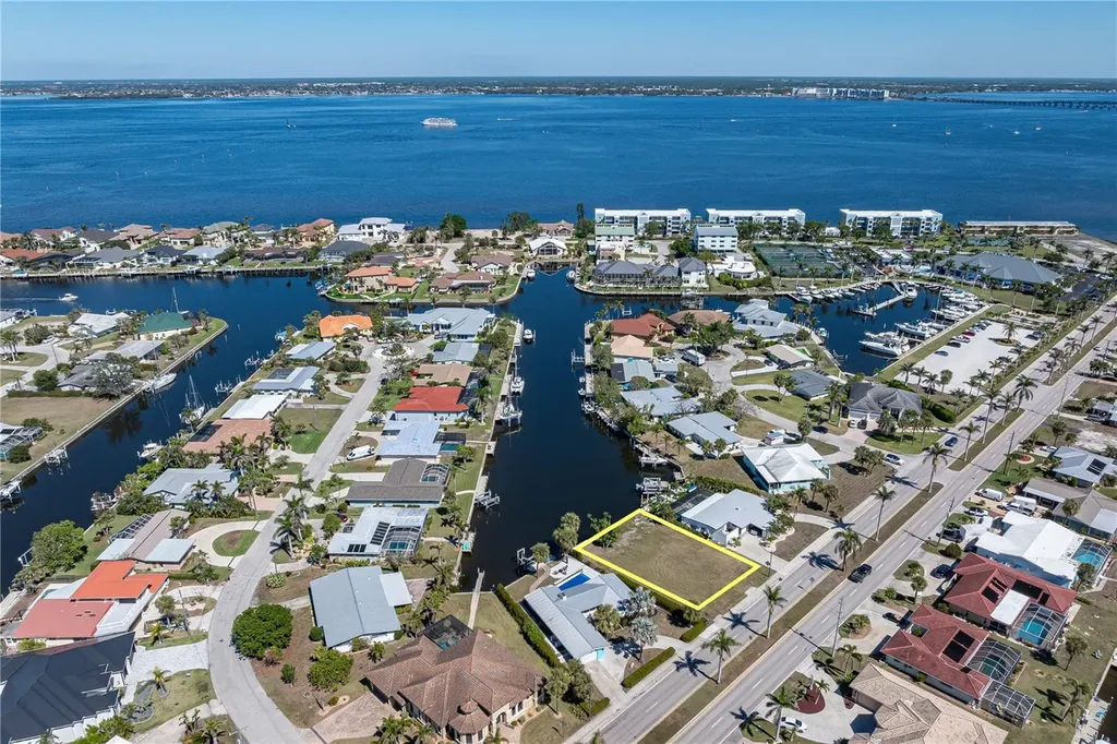 1940 W Marion Avenue Punta Gorda FL 33950