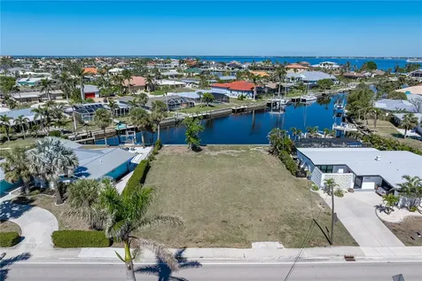 1940 W Marion Avenue Punta Gorda FL 33950