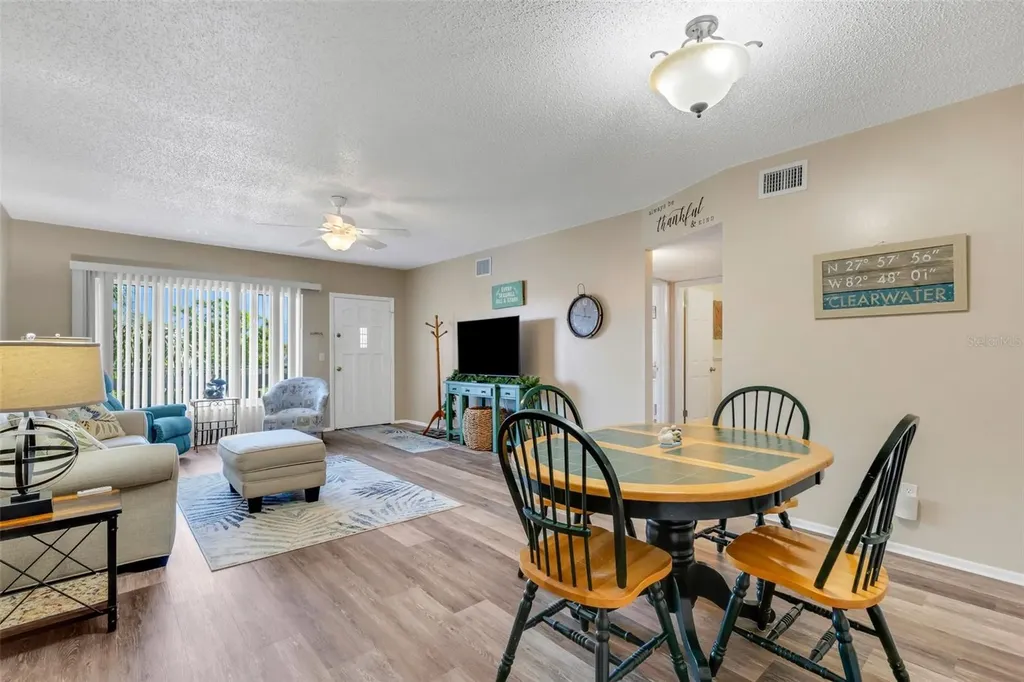 2401 Ecuadorian Way Clearwater FL 33763