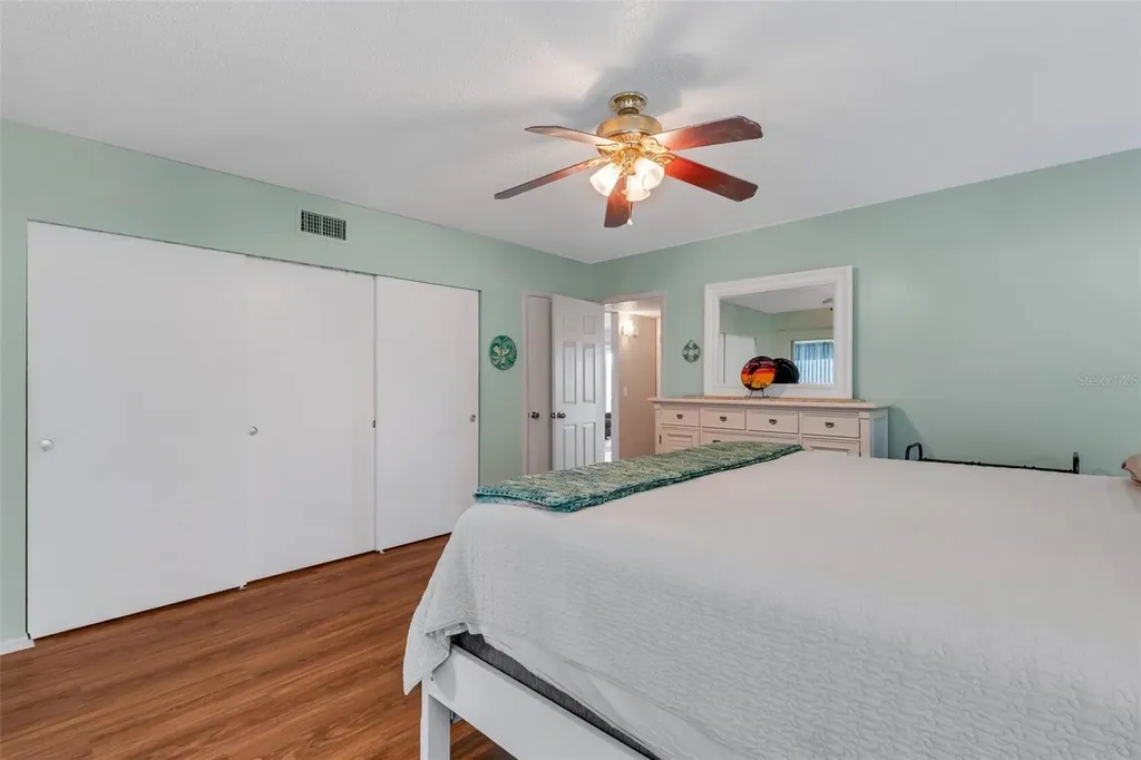 2401 Ecuadorian Way Clearwater FL 33763