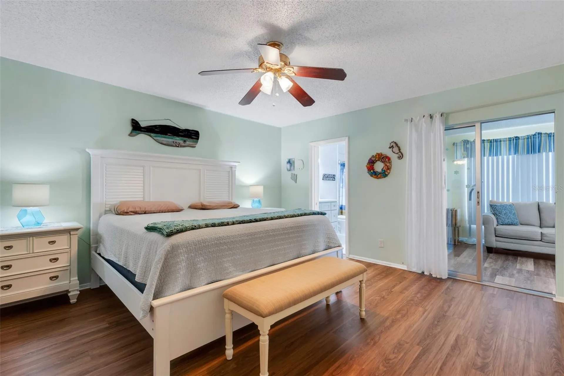 2401 Ecuadorian Way Clearwater FL 33763