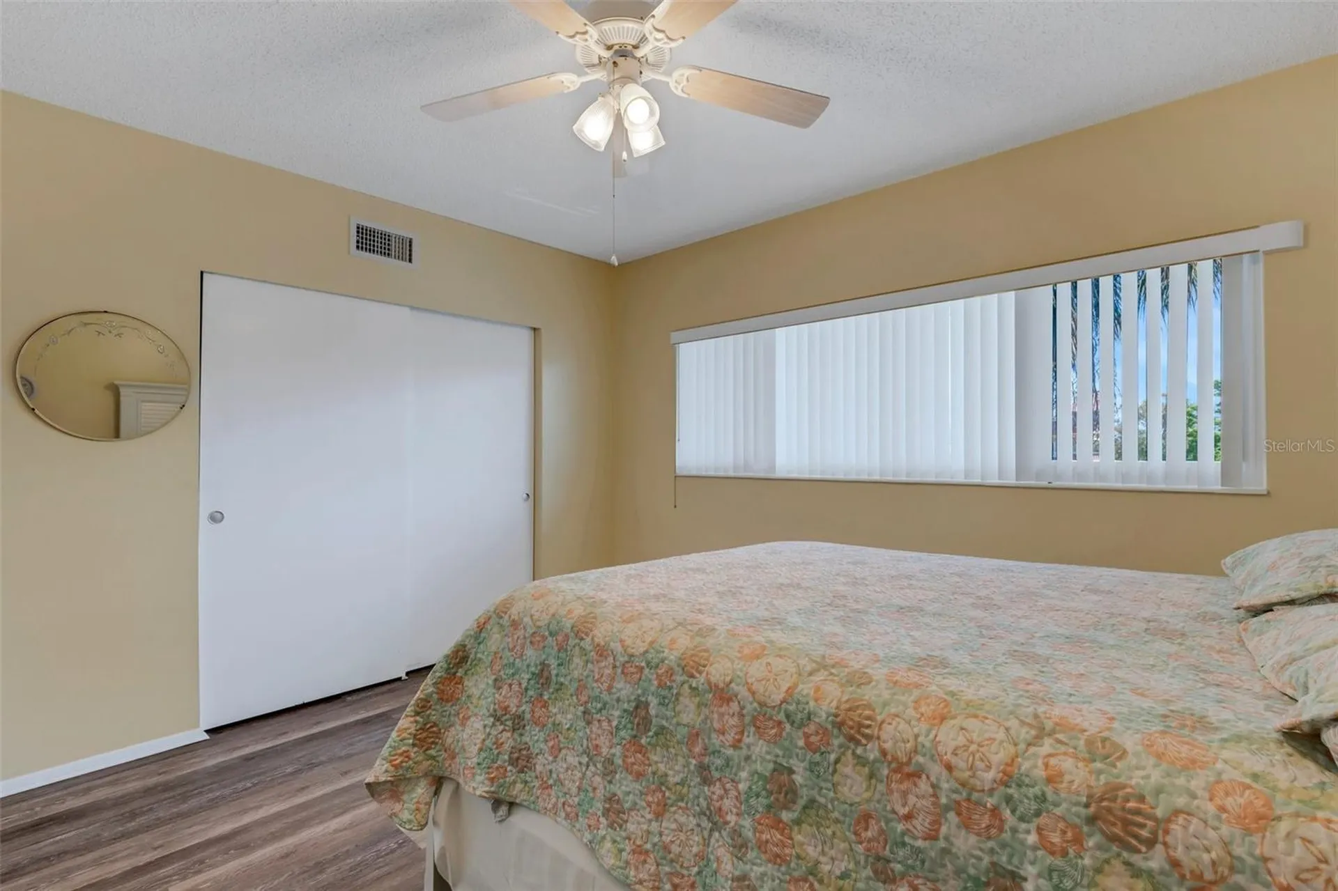 2401 Ecuadorian Way Clearwater FL 33763