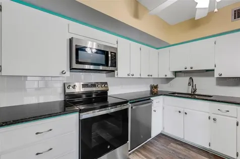 2401 Ecuadorian Way Clearwater FL 33763