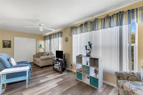 2401 Ecuadorian Way Clearwater FL 33763