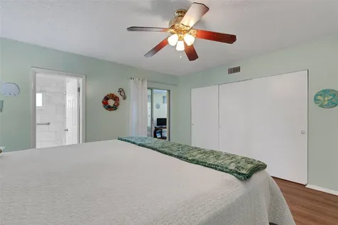 2401 Ecuadorian Way Clearwater FL 33763