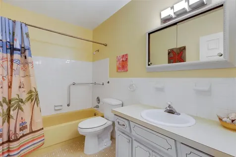 2401 Ecuadorian Way Clearwater FL 33763