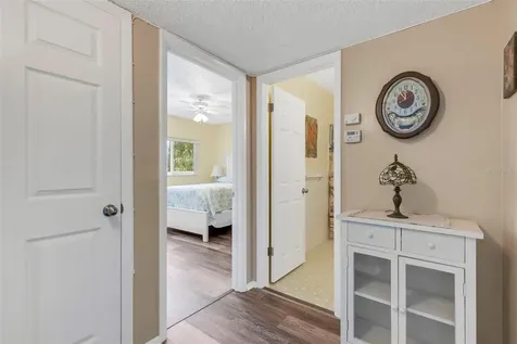 2401 Ecuadorian Way Clearwater FL 33763