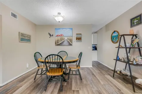 2401 Ecuadorian Way Clearwater FL 33763
