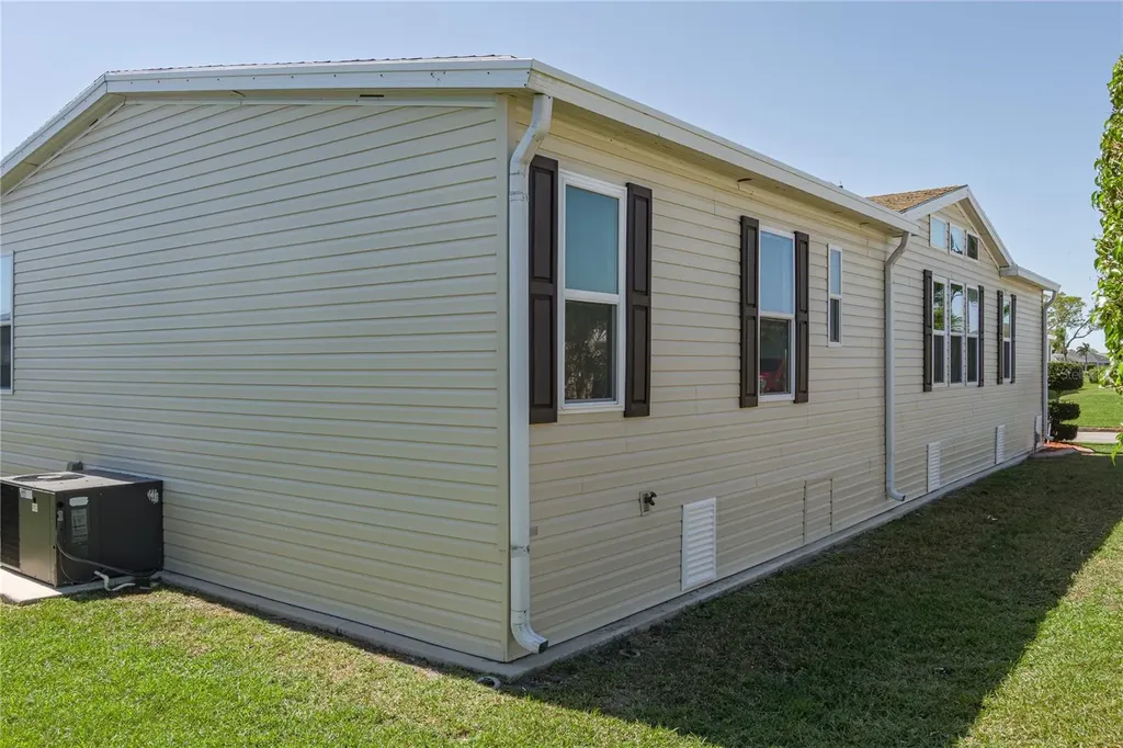 8424 Regal Way Palmetto FL 34221