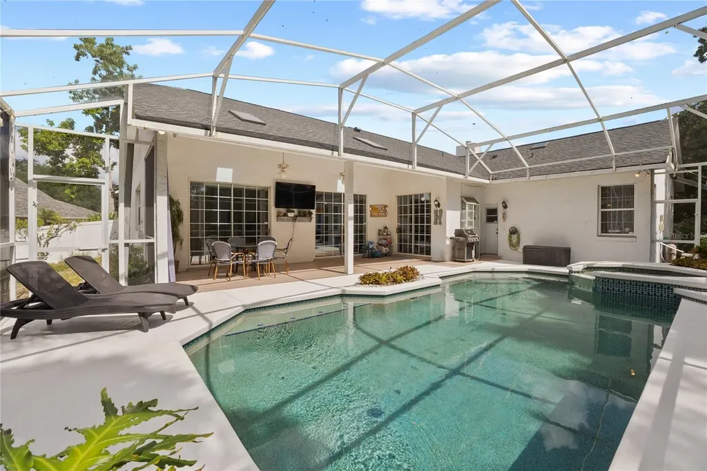 551 Wheatstone Place Orlando FL 32835
