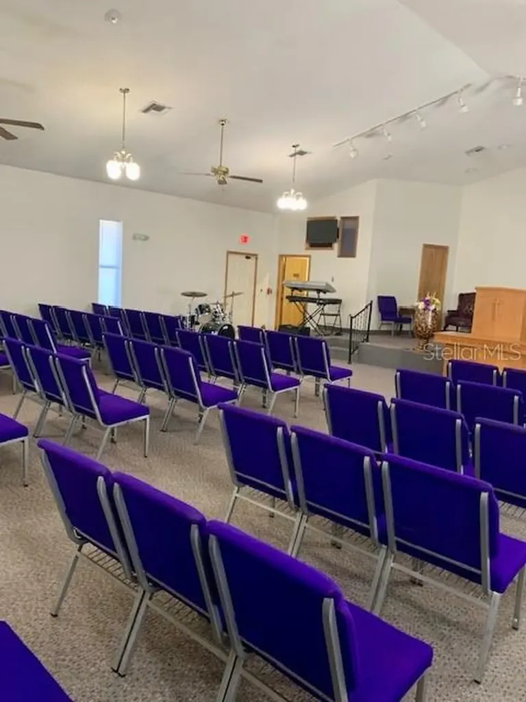 1536 N West Street Bushnell FL 33513