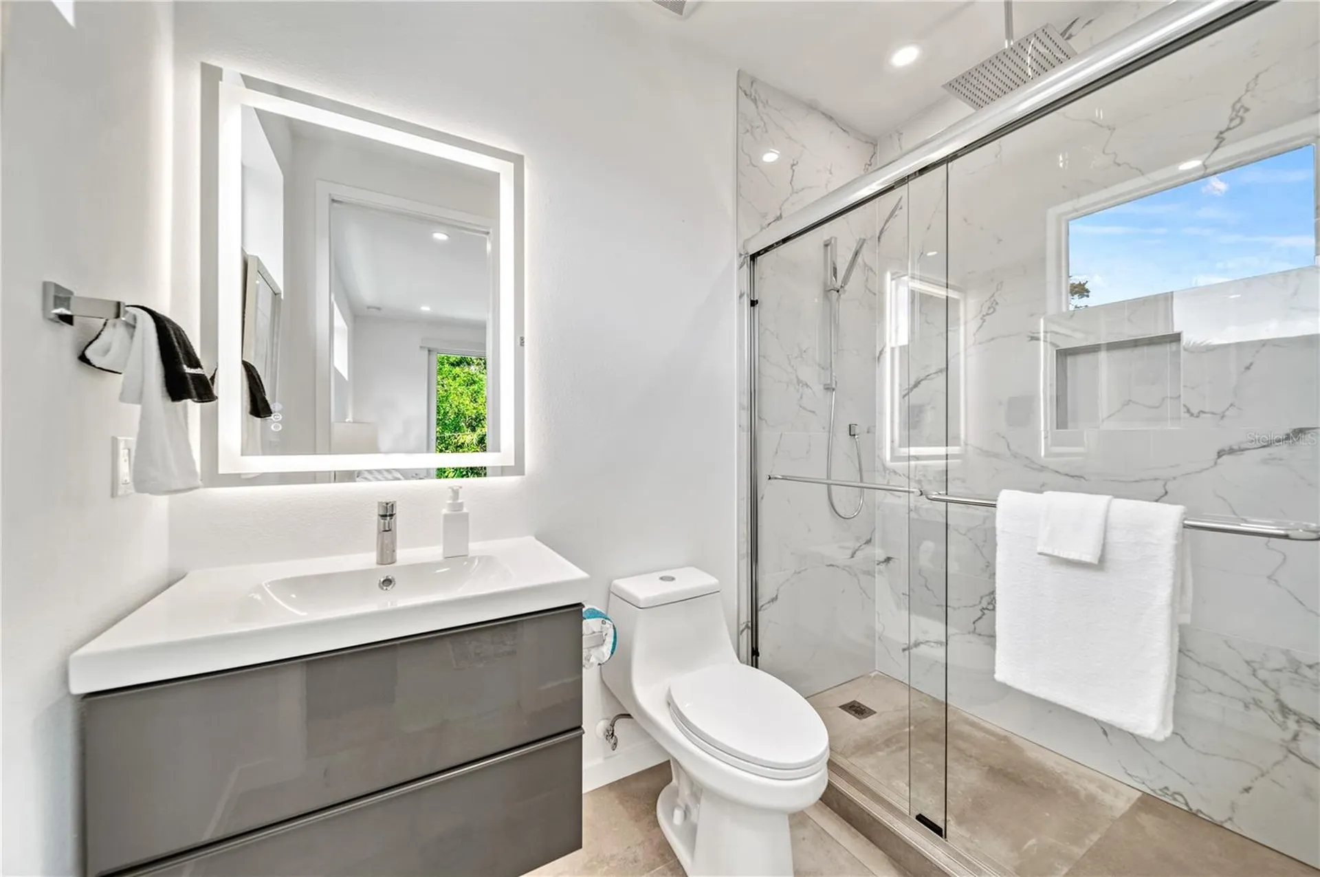 2327 Hillview Street Sarasota FL 34239
