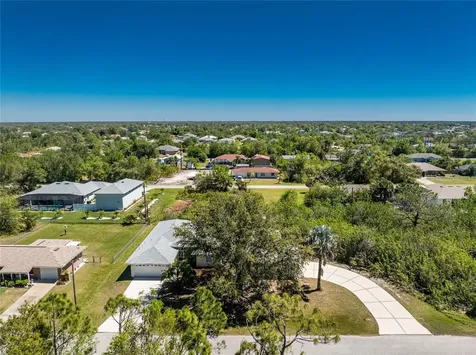 7328 Yardley Street Englewood FL 34224