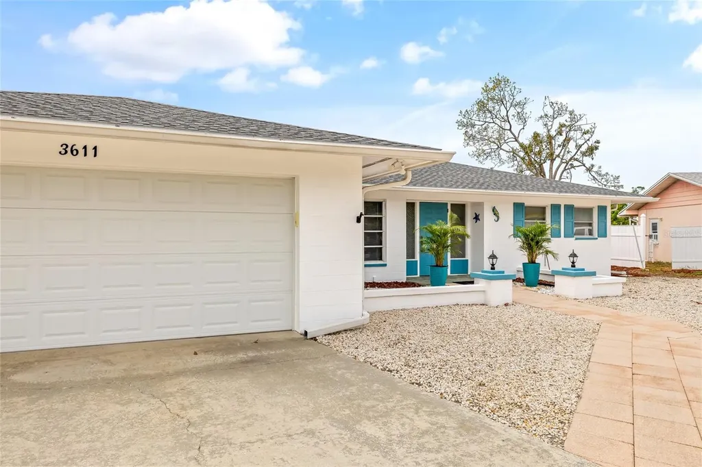 3611 22nd Avenue W Bradenton FL 34205