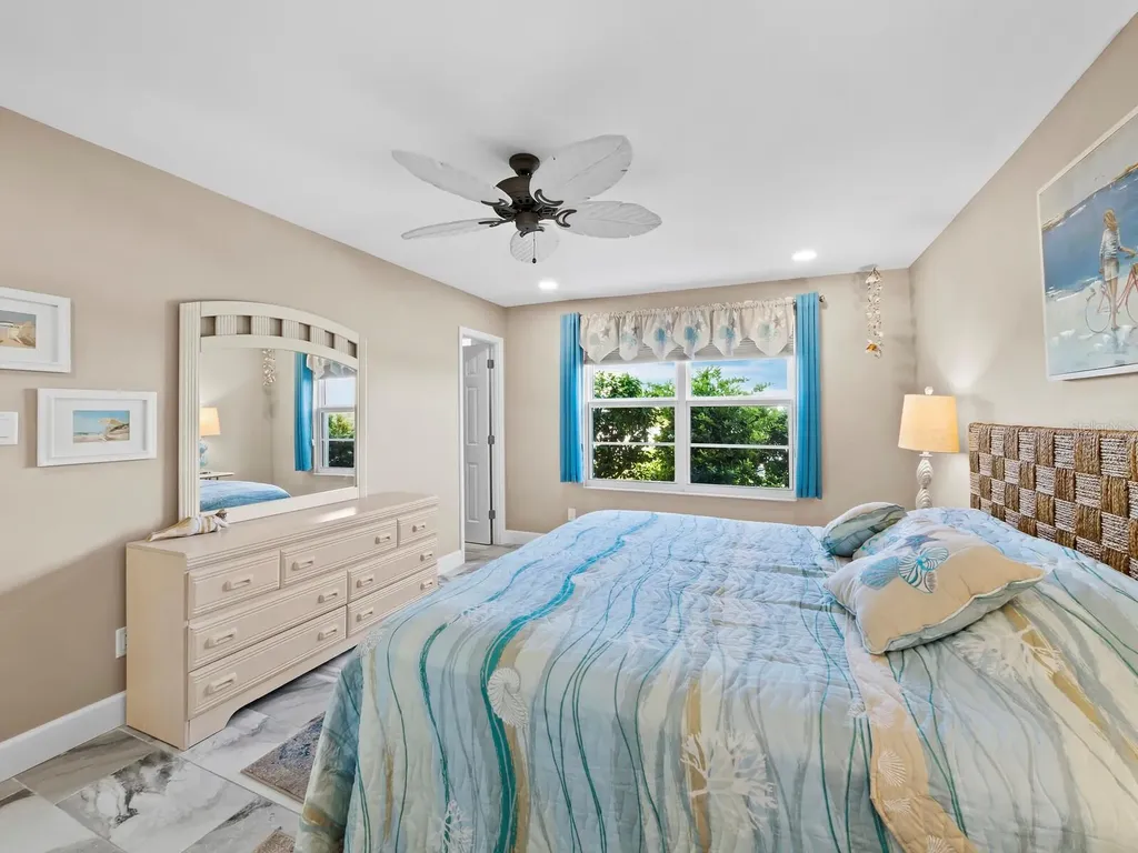 600 Sutton Place Longboat Key FL 34228