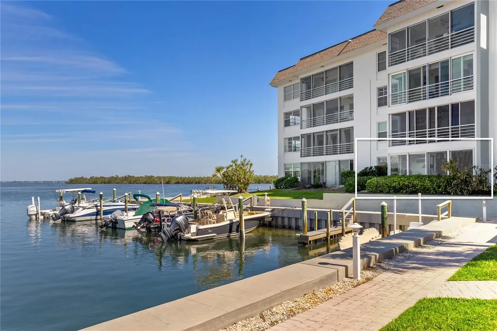 600 Sutton Place Longboat Key FL 34228
