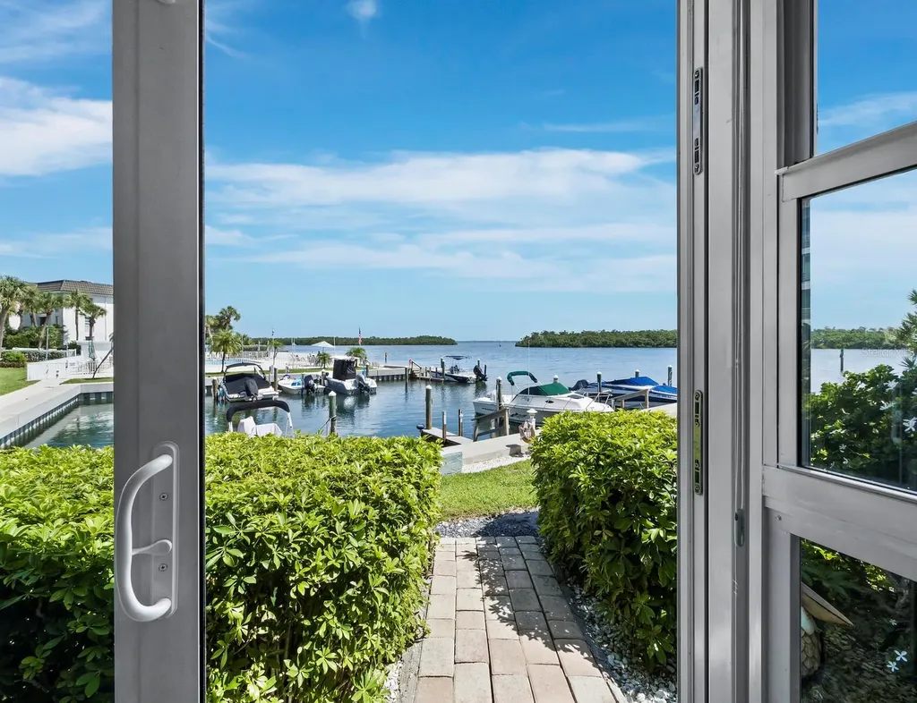 600 Sutton Place Longboat Key FL 34228
