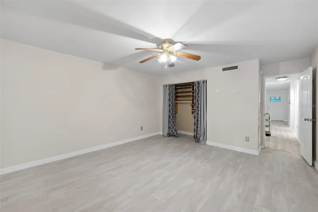 426 32nd Avenue N St Petersburg FL 33704