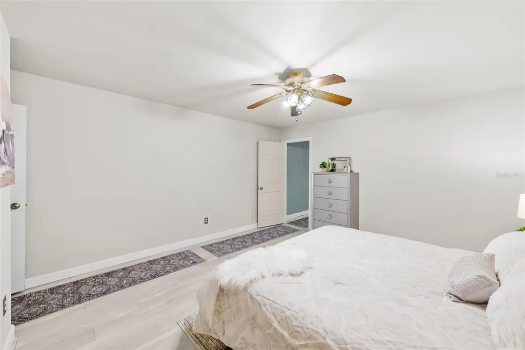 426 32nd Avenue N St Petersburg FL 33704