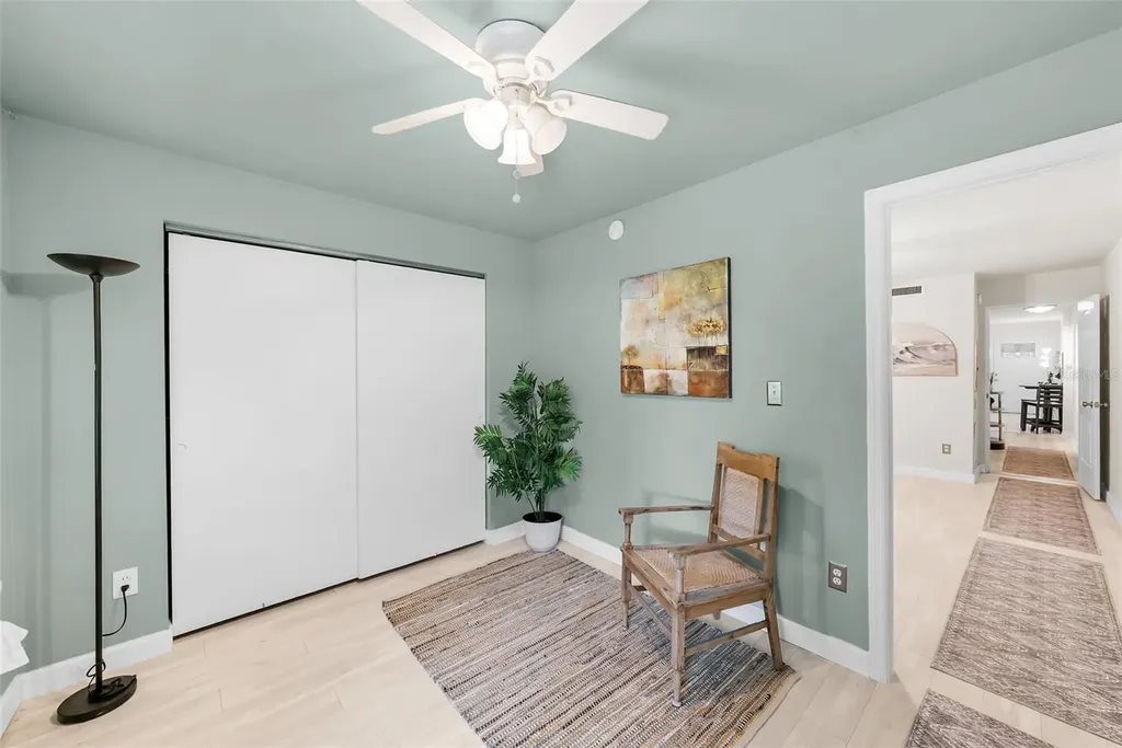 426 32nd Avenue N St Petersburg FL 33704