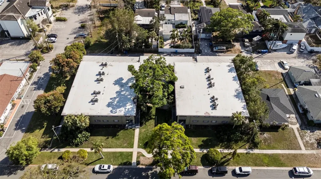 426 32nd Avenue N St Petersburg FL 33704