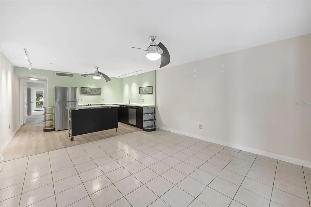426 32nd Avenue N St Petersburg FL 33704