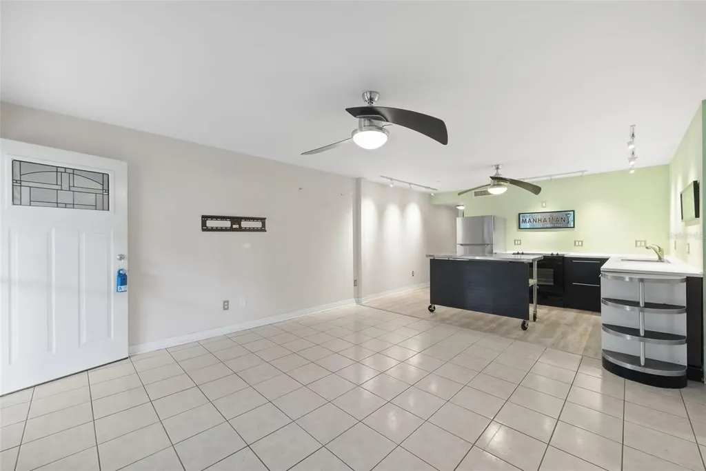 426 32nd Avenue N St Petersburg FL 33704