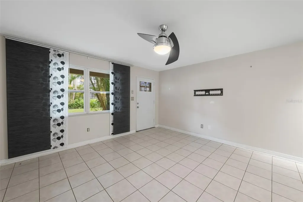 426 32nd Avenue N St Petersburg FL 33704