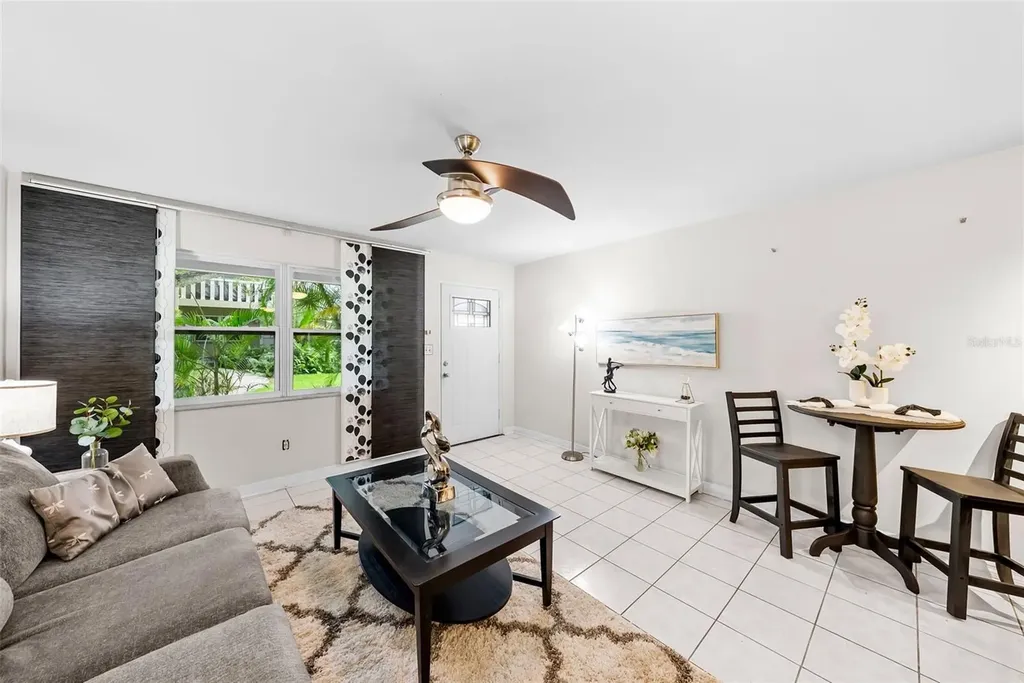 426 32nd Avenue N St Petersburg FL 33704